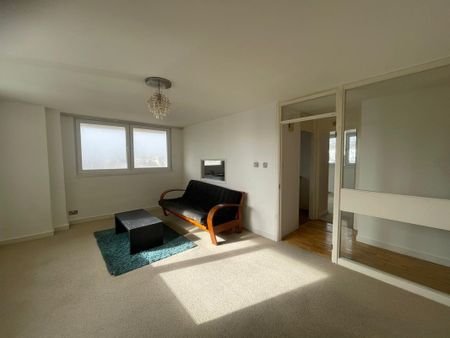 Chartwell Court, Brighton - Photo 3