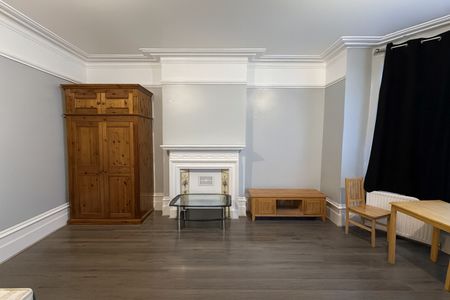 Studio Flat, The Limes Avenue, N11 - Photo 3