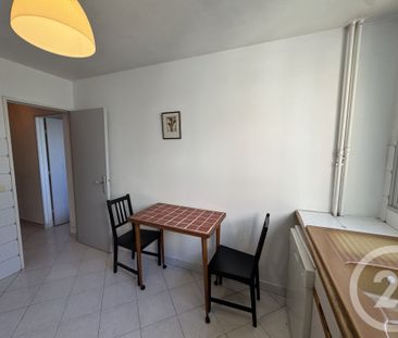 Location Appartement 2 pièces 54m² MARSEILLE 10ème - Photo 4