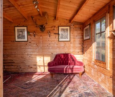 Willow Tree Cottage, Shoscombe - Photo 1