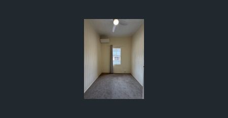 Beautifully Presented Family Home in Prime Annerley Location - Photo 5