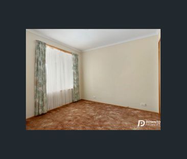 2 Bedroom unit in ideal location - Photo 5