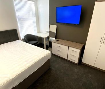 4 bedroom house share to rent - Photo 5