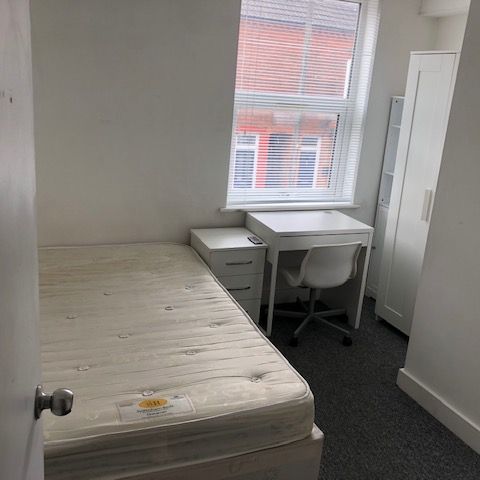 24 George Road Birmingham - Photo 1
