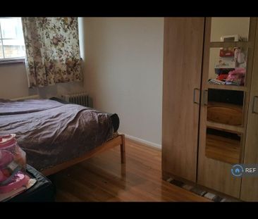 3 bedroom end of terrace house to rent - Photo 5