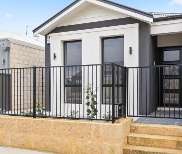 Modern home in new Lakelands. - Photo 1