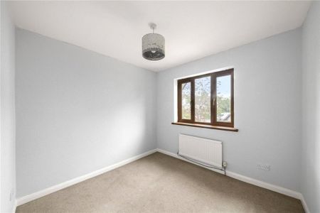 4 bedroom detached house to rent - Photo 4