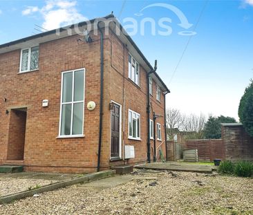 Ray Lea Road, Maidenhead, SL6 - Photo 3