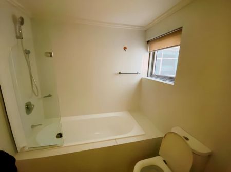 3 bed 2 bath - Photo 3