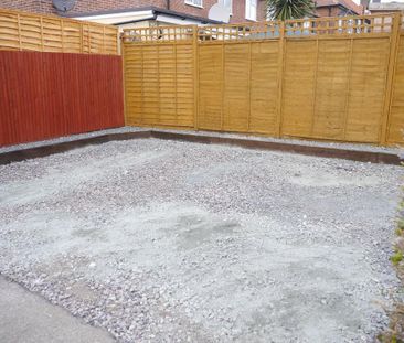 2 bedroom end of terrace house to rent - Photo 1