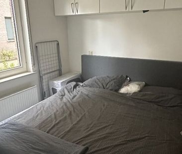 Appartement te huur in Sint-Amandsberg voor € 795 met 1 slaapkamer - Photo 1