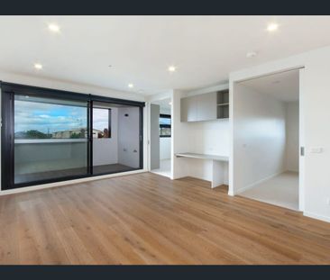 Easy Living - Photo 4