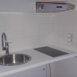 Location Appartement 1 pièce 26m² TOURS 37100 - Photo 2