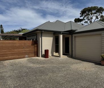 Private Unit With Lovely Surrounds - Photo 1