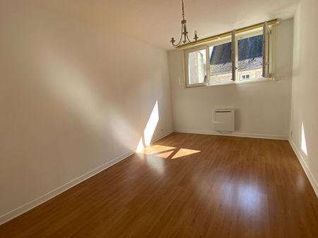 Location Appartement 3 pièces 91m² - Photo 5