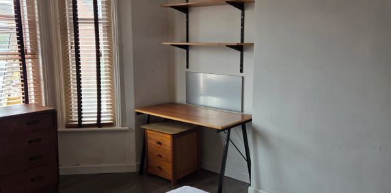 1 bedroom detached to rent Garland Road, Poole, BH15 - Photo 2