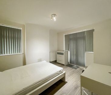 Upper Garth Road, Bangor, Gwynedd, LL57 - Photo 3