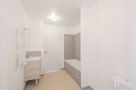 Rental Apartment Bordeaux Saint-Jean - Photo 4