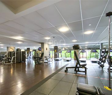 Madeira Tower, The Residence, London, SW11 7AA - Photo 4