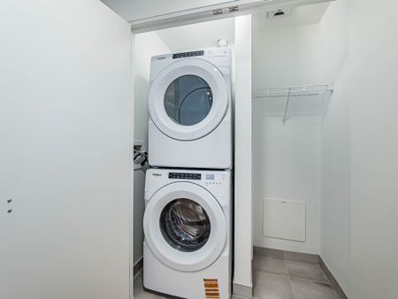 For Lease - 3250 Carding Mill Trail Unit# 404, Oakville, Ontario - Photo 3