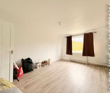 PrincessAvenue, SouthNormanton - Photo 2