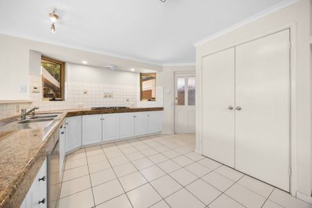 40 Allerton Way, BOORAGOON WA 6154 - Photo 5