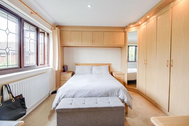 4 bedroom detached house to rent - Photo 1