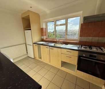 St Davids Close, Wembley, HA9 - Photo 2