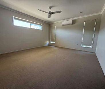 Low Maintenance 4 Bedroom 2 Bathroom Home- Walking Distance to Ever... - Photo 3