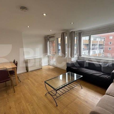 Duplex apartment with balcony offering 828 Sq.Ft.of living & entertaining space - Photo 1