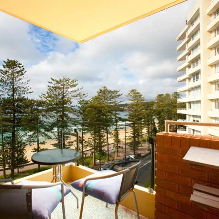 Top Floor One Bedder with Views of Manly beach - Inspect Now 0401950044 - Photo 4
