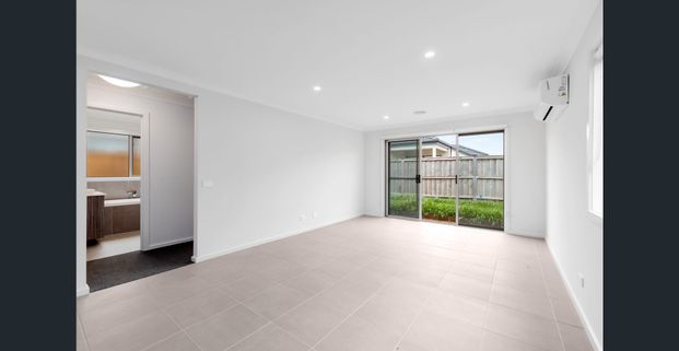 Comfortable Family Living in Relaxed Beveridge - Photo 1