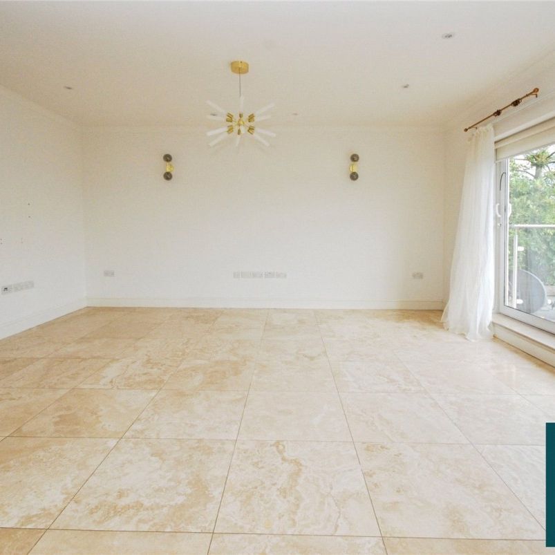 The Vale, NW11, Golders Green - Photo 1