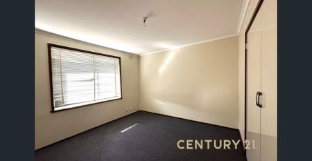 Neat, Bright & Convenient Living in Dandenong North - Photo 4