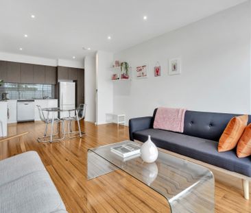 Townhouse In Prime Moonee Ponds Location. - Photo 2