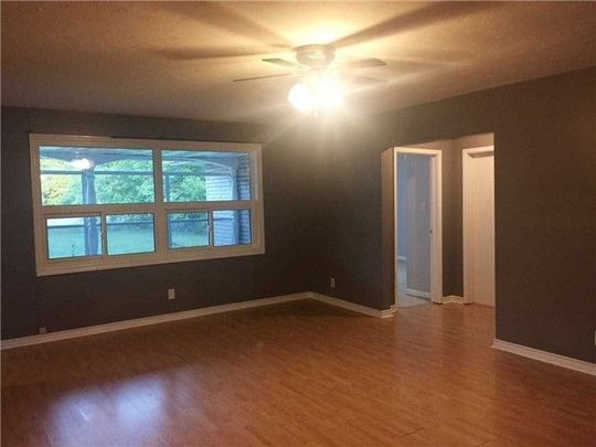 For Lease - 24 Metro Road, Georgina, Ontario - Photo 1