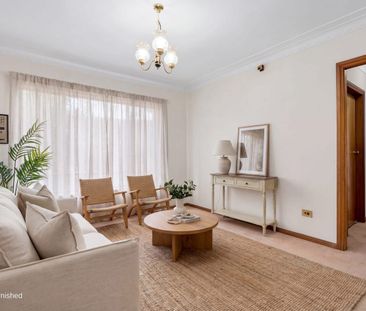 Large Family Home in a Prime Location - Photo 2