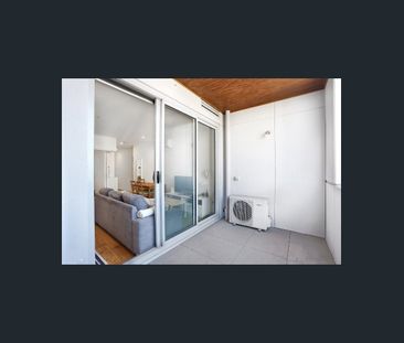 Stylish 1 Bed Apartment with Spacious Balcony & CBD Convenience - F... - Photo 5