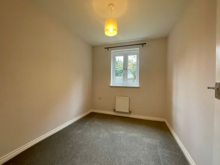 2 bedroom Flat to let - Photo 5