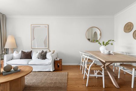 Light-Filled Apartment in a Quiet, Leafy Setting - Photo 2