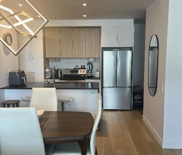 3 1/2 à louer avec stationnement intérieur - Photo 1