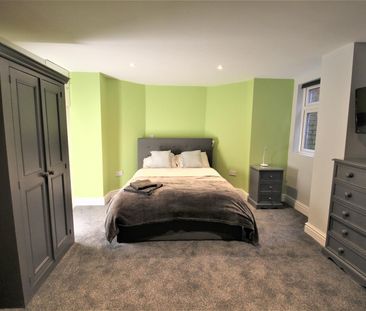 8 bedroom apartment to rent - Photo 3