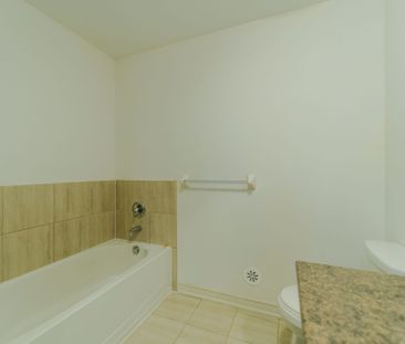 For Lease - 106 Aspen Hills Road, Brampton, Ontario - Photo 6