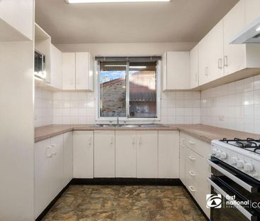 Family Home in Convenient South Windsor Location - Photo 2
