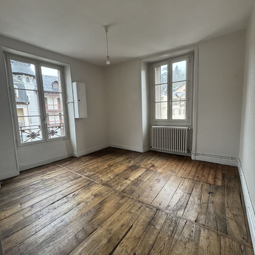 Location Appartement 4 pièces 102m² TULLE 19000 - Photo 1