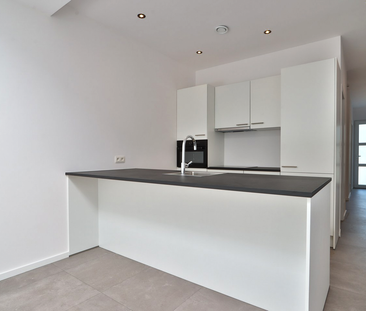 Energiezuinige woning met 2 slpks en gezellig terrasje - Photo 1