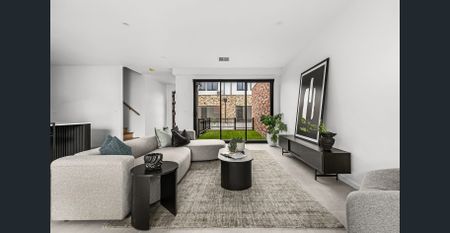 Boutique Home! - Photo 2