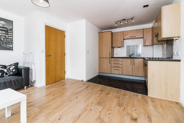 1 bedroom apartment to rent - Photo 1