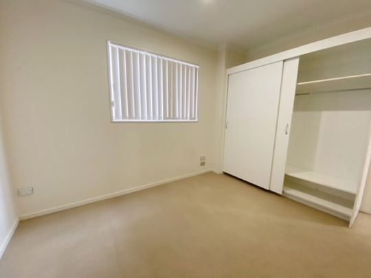 NEWMARKET - Two Bedroom Two Bathroom Apartment - Photo 1