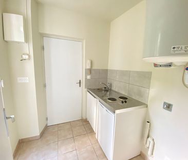 Location Appartement 1 pièce 15m² - Photo 6